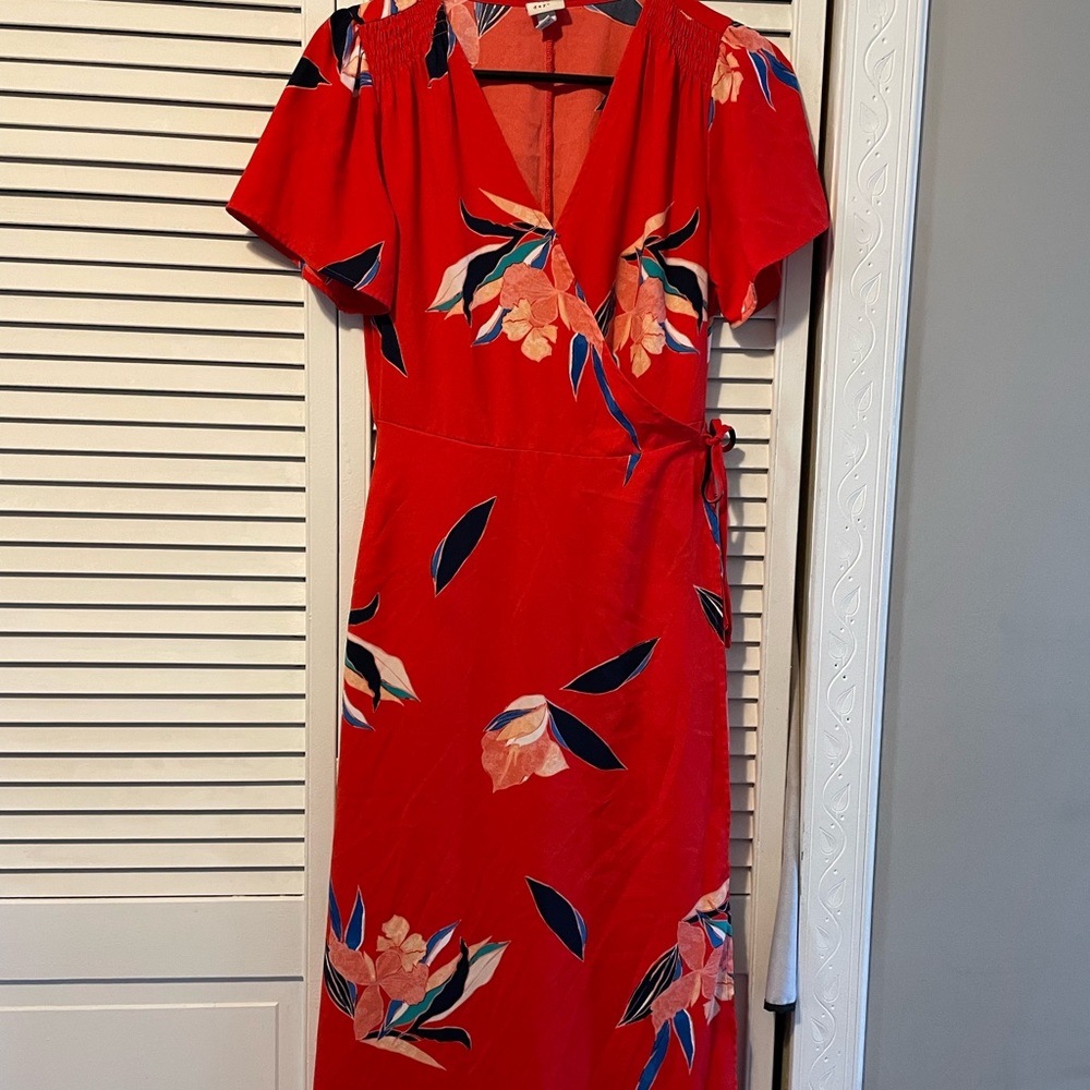 Deco Style Wrap Dress